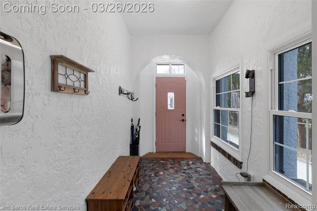 1247 Buckingham Road, Grosse Pointe Park, MI 48230