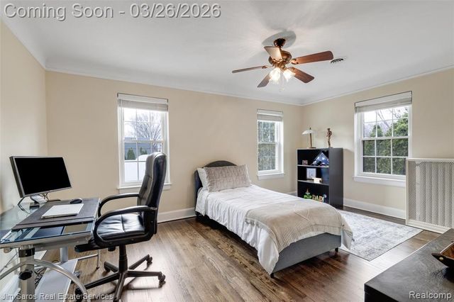 1247 Buckingham Road, Grosse Pointe Park, MI 48230