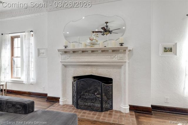 1247 Buckingham Road, Grosse Pointe Park, MI 48230