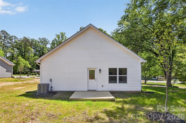 9212 Moores Chapel Road, Charlotte, NC 28214