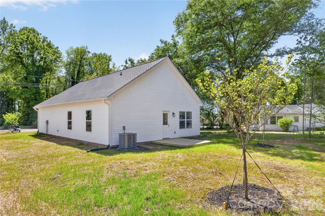 9212 Moores Chapel Road, Charlotte, NC 28214