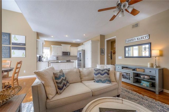 13205 W 124th Street, Overland Park, KS 66213