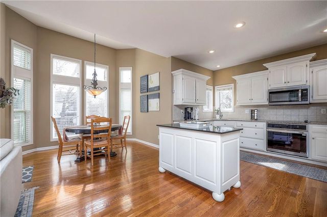 13205 W 124th Street, Overland Park, KS 66213