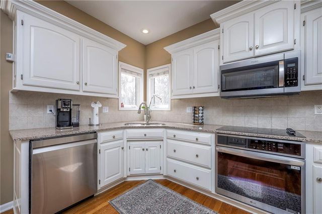 13205 W 124th Street, Overland Park, KS 66213