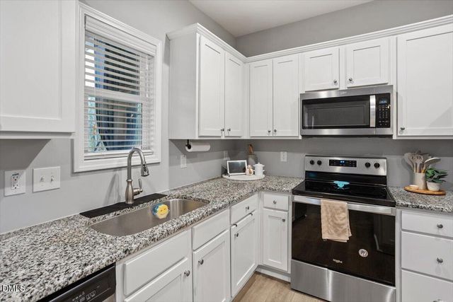 95 Buhrstone Mill Street, Zebulon, NC 27597