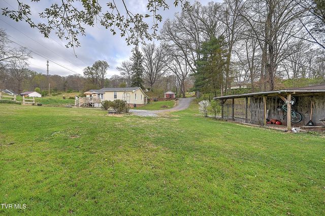 517 Cherokee Drive, Mount Carmel, TN 37645