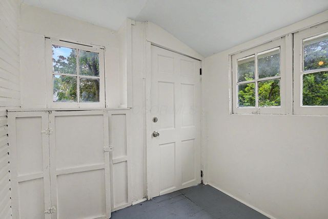 863 Sherman Avenue, Springfield, OH 45503
