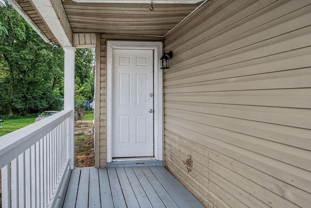863 Sherman Avenue, Springfield, OH 45503
