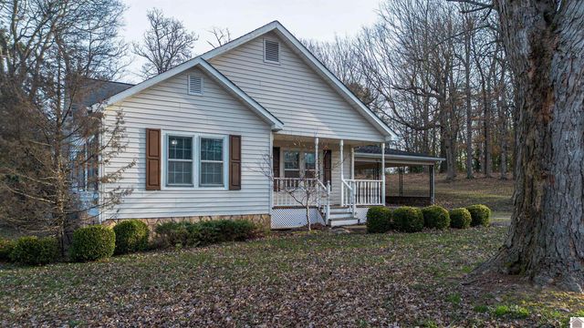 130 Nolan Dr, Paducah, KY 42003