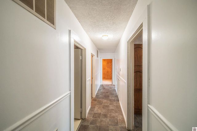 130 Nolan Dr, Paducah, KY 42003