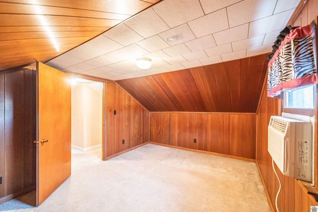 130 Nolan Dr, Paducah, KY 42003