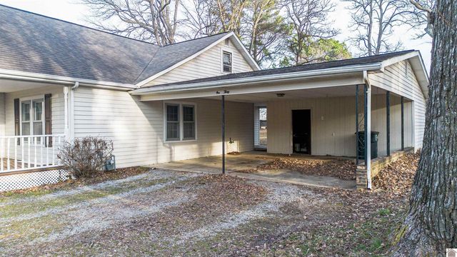 130 Nolan Dr, Paducah, KY 42003