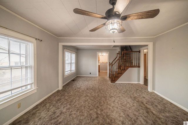 130 Nolan Dr, Paducah, KY 42003