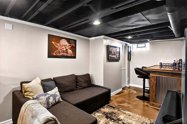 2333 Barrett Avenue, Royal Oak, MI 48067