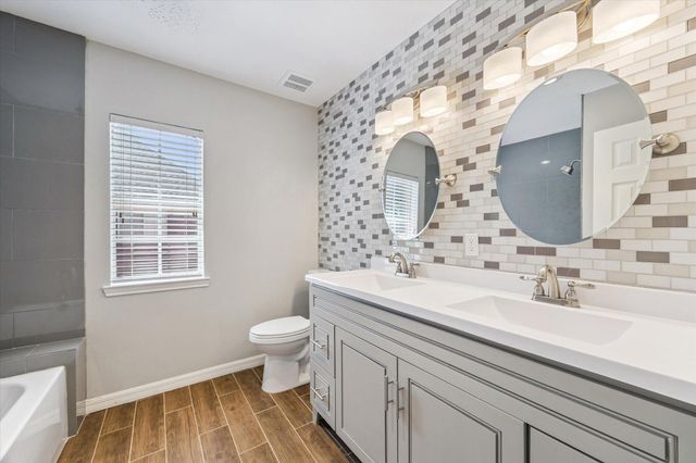 2006 Ravens Crest Drive, Sugar Land, TX 77478