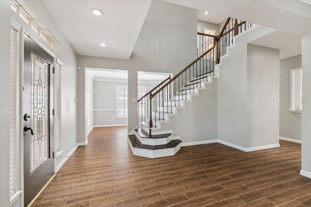 2006 Ravens Crest Drive, Sugar Land, TX 77478