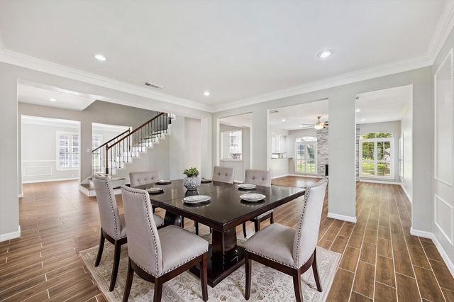 2006 Ravens Crest Drive, Sugar Land, TX 77478