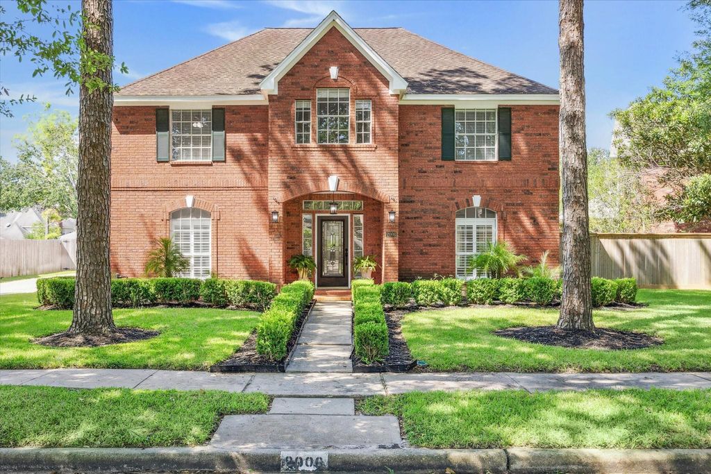 2006 Ravens Crest Drive, Sugar Land, TX 77478