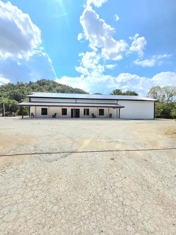 9585 Campton Road, Stanton, KY 40380