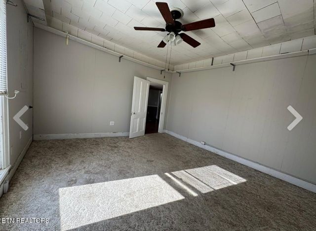 1200 N Church St, Portland, TN 37148