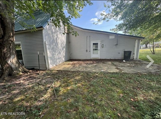 1200 N Church St, Portland, TN 37148