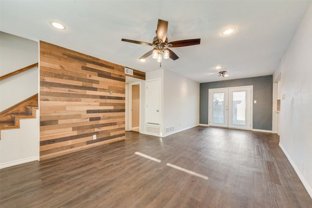 106 Apache Court, Waxahachie, TX 75165