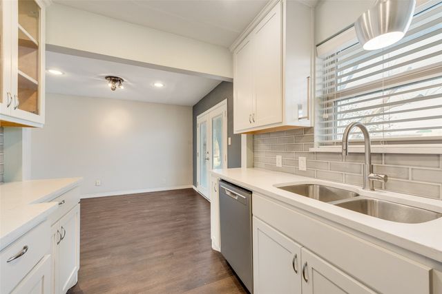 106 Apache Court, Waxahachie, TX 75165