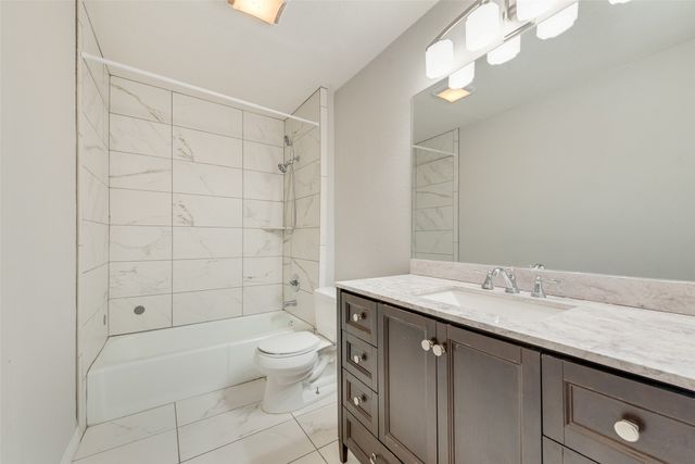 106 Apache Court, Waxahachie, TX 75165