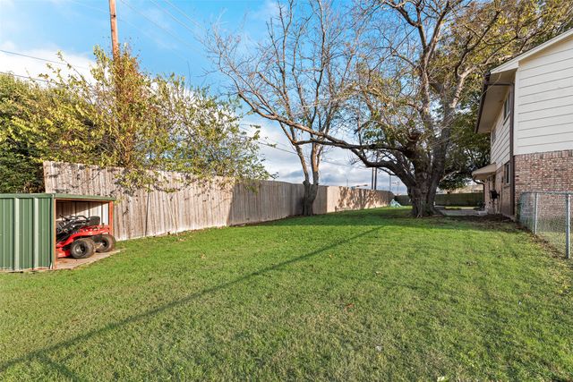 106 Apache Court, Waxahachie, TX 75165