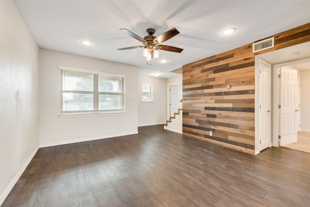 106 Apache Court, Waxahachie, TX 75165