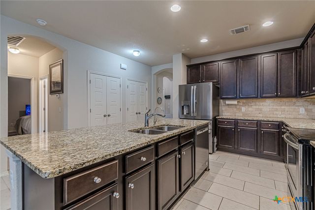 728 Rusty Gate Way, New Braunfels, TX 78130