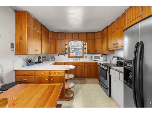 808 Francis St, Longmont, CO 80501