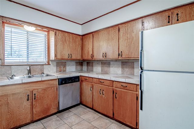 365 Fm 247 Road, Huntsville, TX 77320