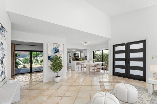 6829 Pradera Drive, Boca Raton, FL 33433