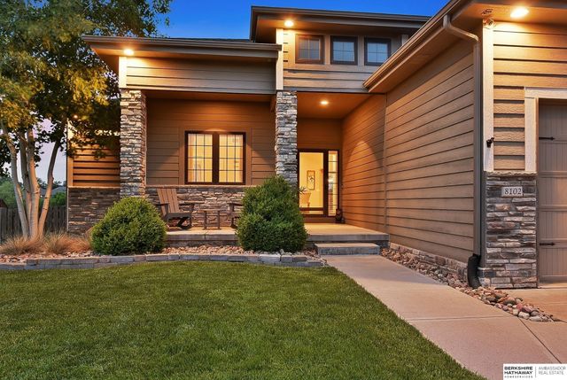 8102 S 194th Street, Gretna, NE 68028