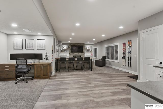 8102 S 194th Street, Gretna, NE 68028