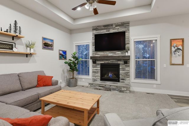 8102 S 194th Street, Gretna, NE 68028