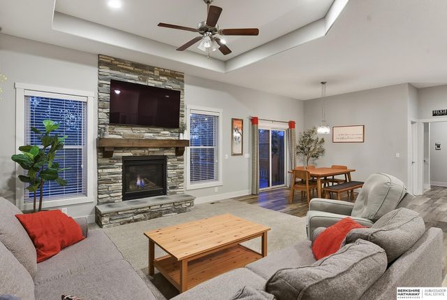 8102 S 194th Street, Gretna, NE 68028
