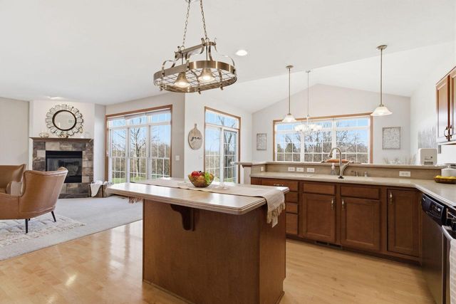 9433 N Michael COURT, Milwaukee, WI 53224
