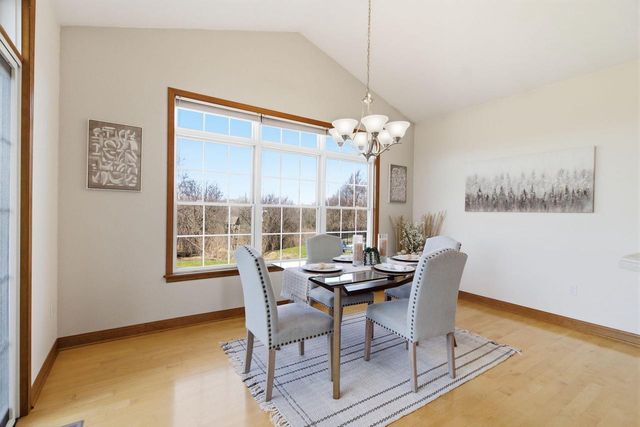 9433 N Michael COURT, Milwaukee, WI 53224