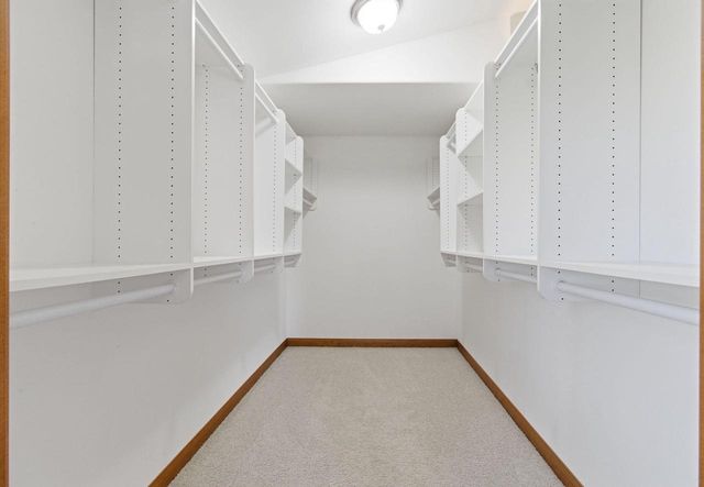 9433 N Michael COURT, Milwaukee, WI 53224