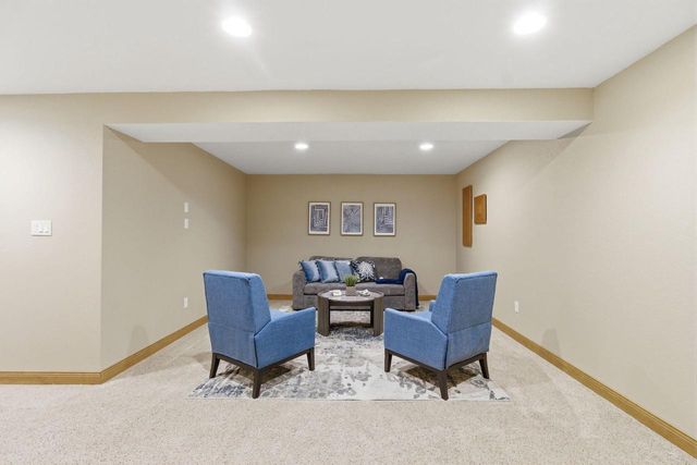 9433 N Michael COURT, Milwaukee, WI 53224