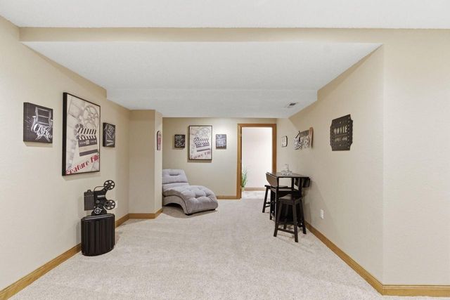 9433 N Michael COURT, Milwaukee, WI 53224