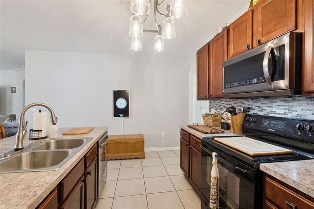 1844 SKYVIEW DRIVE, Auburndale, FL 33823