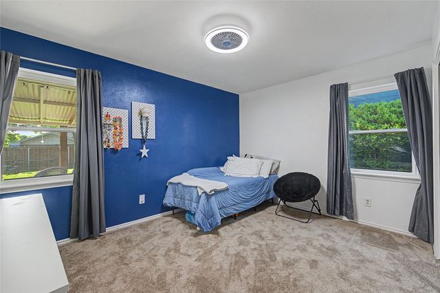 337 Merribrook Trail, Duncanville, TX 75116