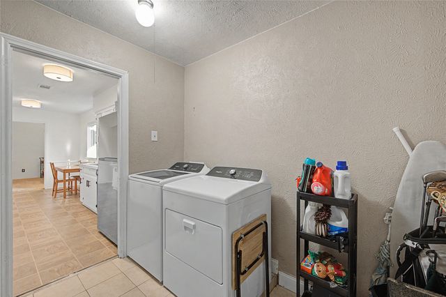 337 Merribrook Trail, Duncanville, TX 75116