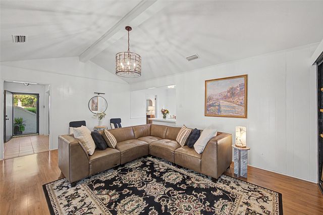 337 Merribrook Trail, Duncanville, TX 75116