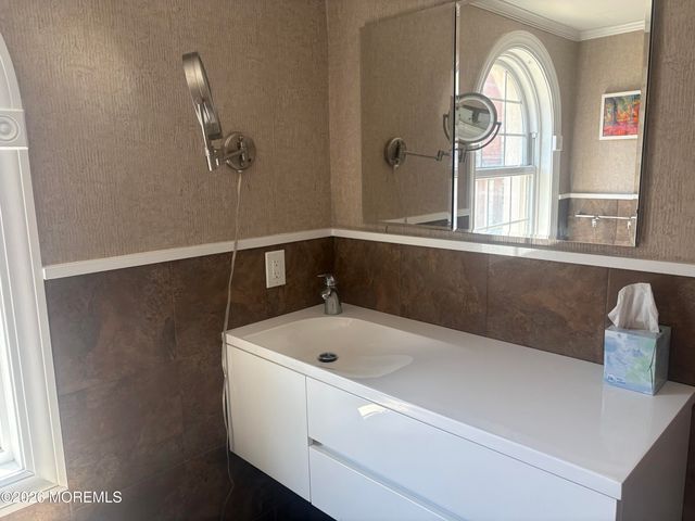 22 W Front Street 201, Red Bank, NJ 07701