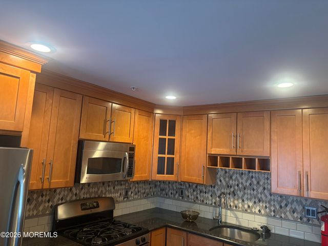 22 W Front Street 201, Red Bank, NJ 07701