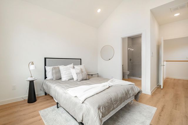 7120 Eastwood Street, Houston, TX 77021